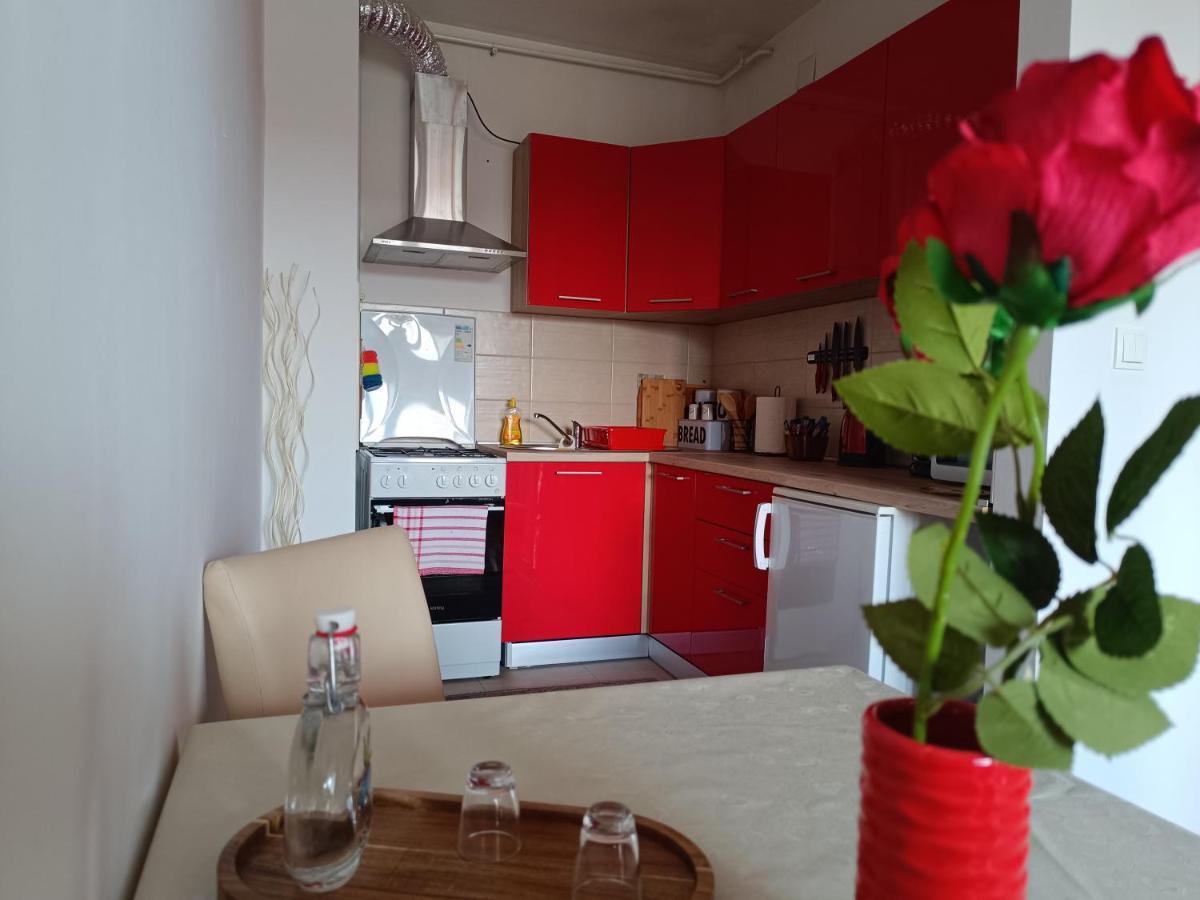Apartman Ante กอสปิช ภายนอก รูปภาพ